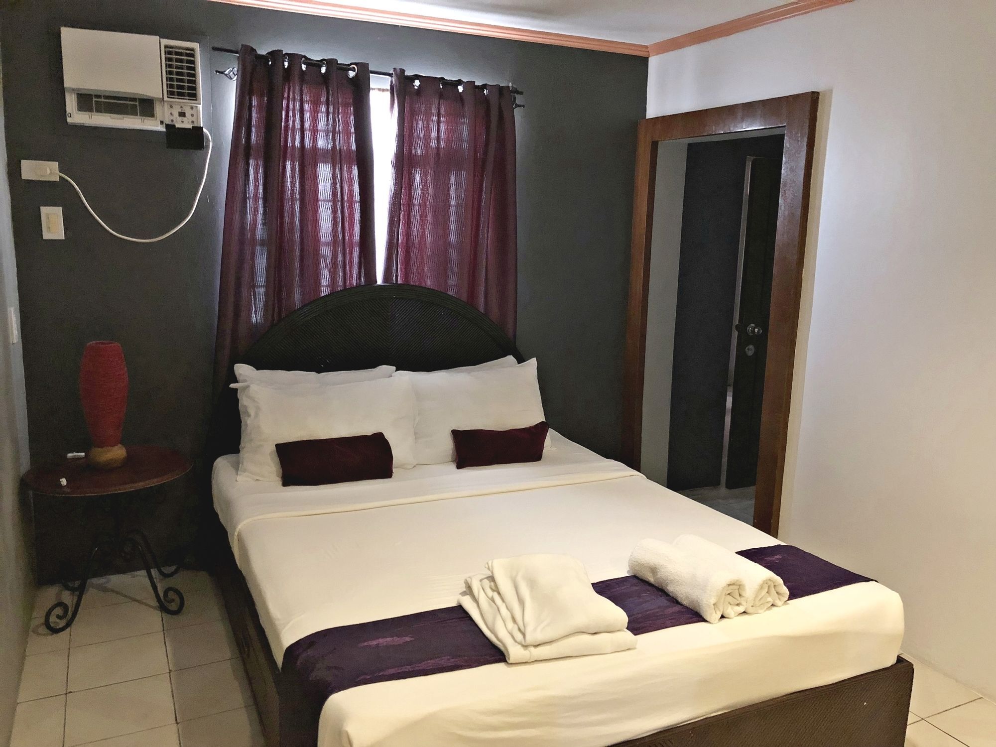 Daj Suites Boutique Hotel Tagaytay City Eksteriør billede
