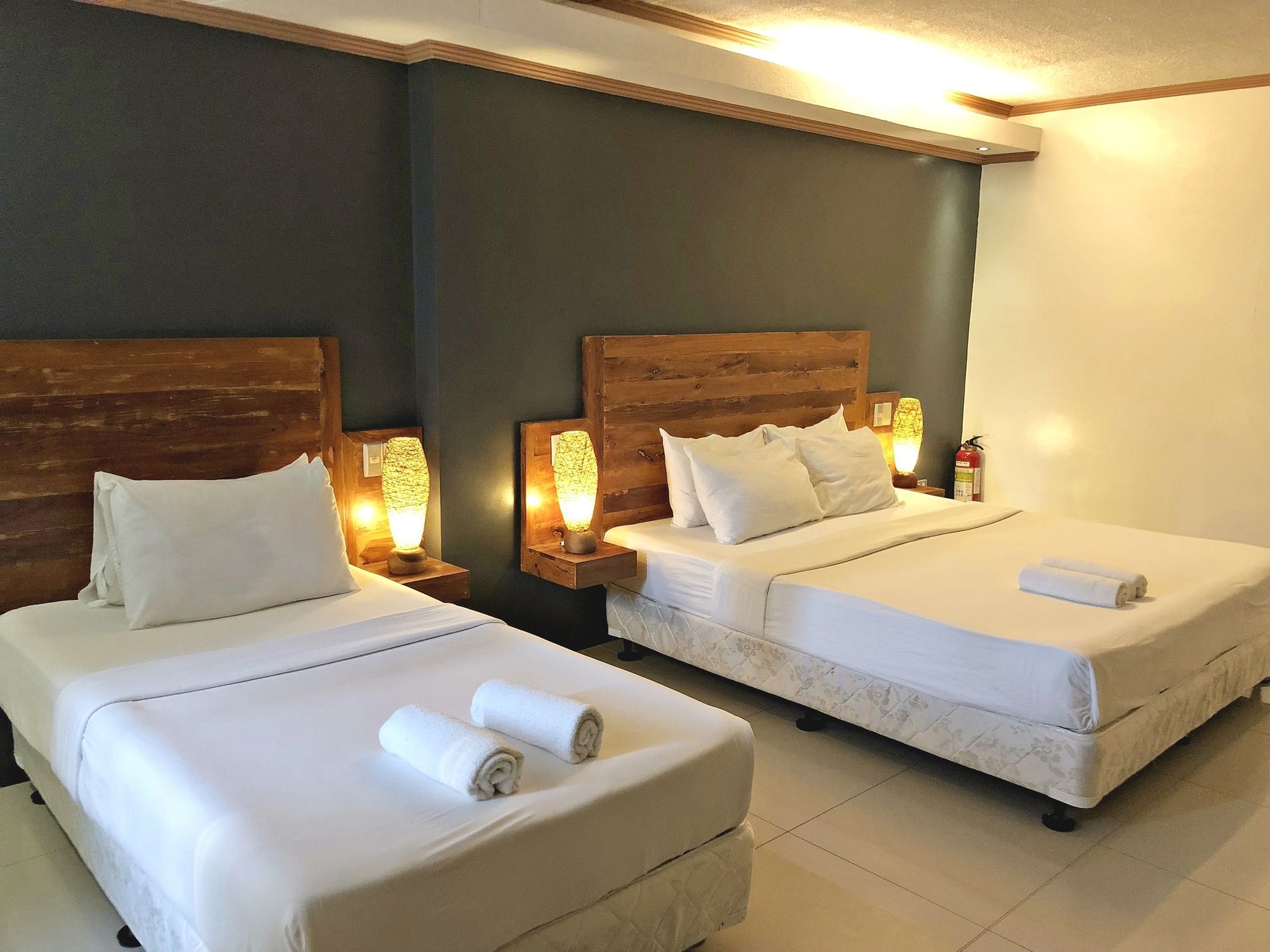 Daj Suites Boutique Hotel Tagaytay City Eksteriør billede