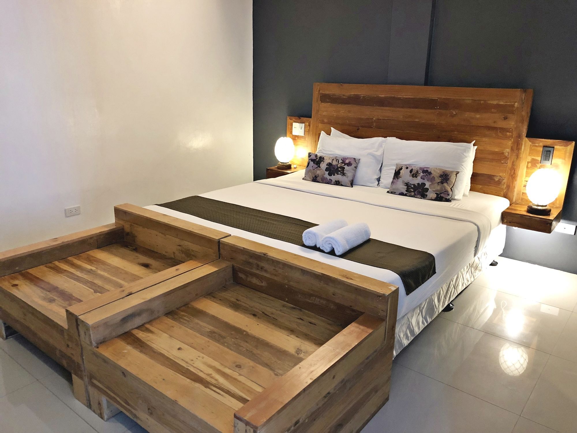Daj Suites Boutique Hotel Tagaytay City Eksteriør billede