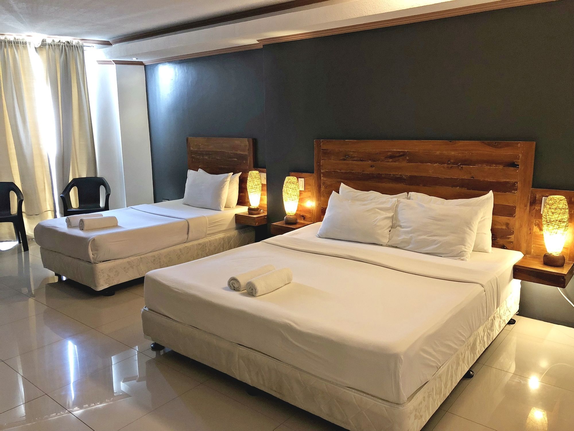 Daj Suites Boutique Hotel Tagaytay City Eksteriør billede