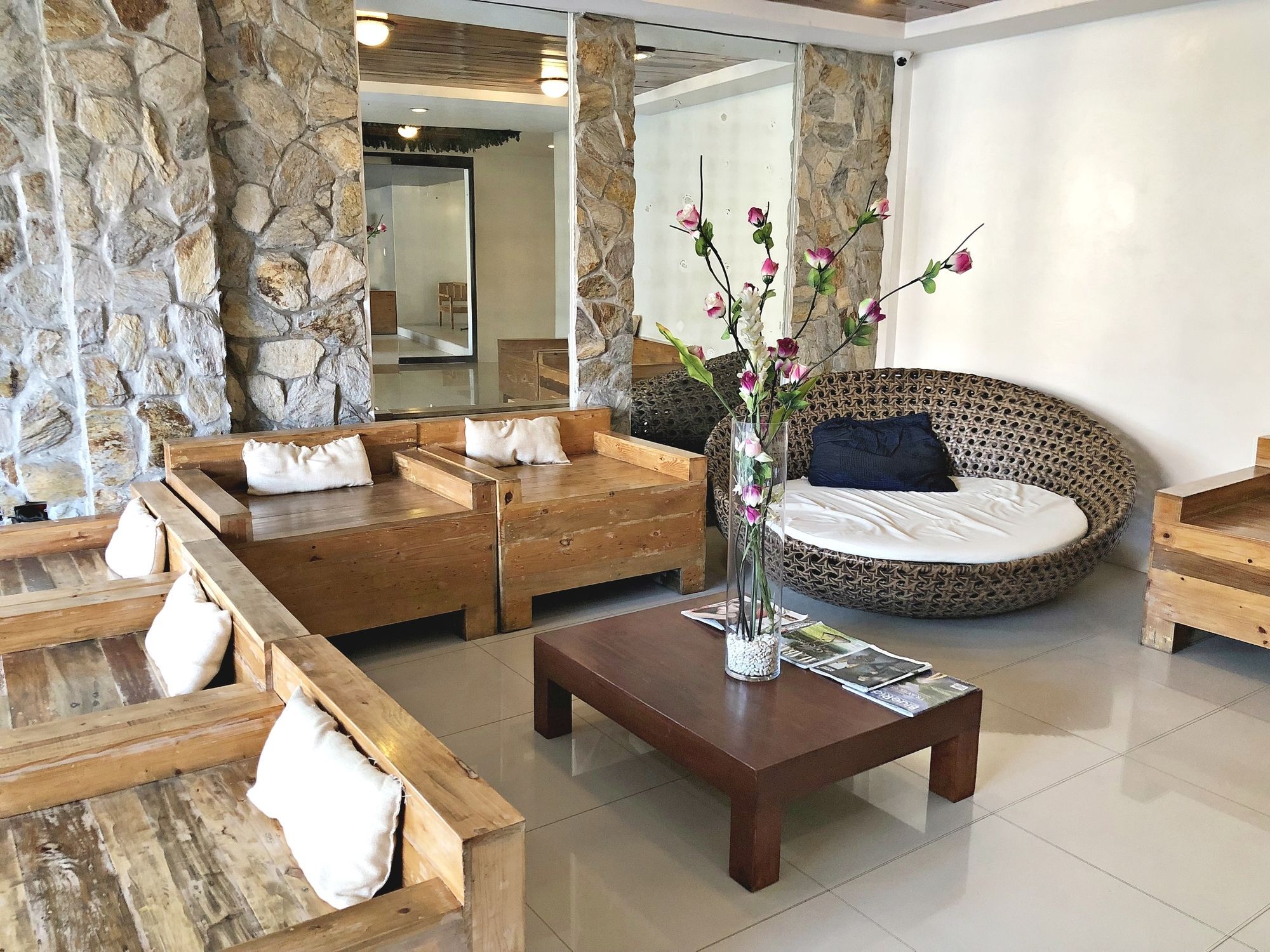 Daj Suites Boutique Hotel Tagaytay City Eksteriør billede